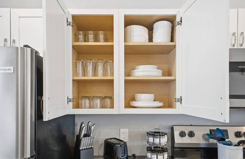 St. Joseph Apartment | Sun Valley Courtyard | No Steps