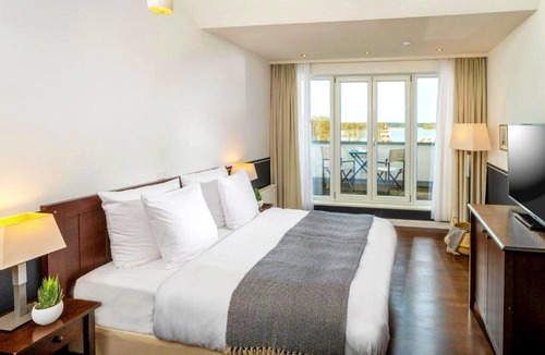 Rheinsberg Apartment | Sunday Resort Hafendorf Suite