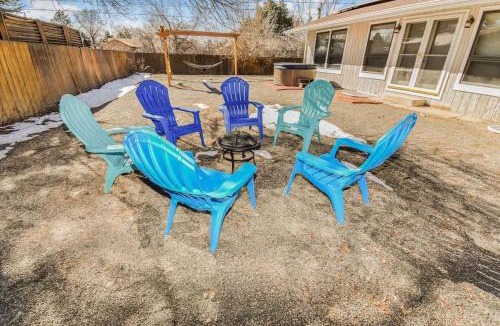 Windsor House | Sunny Family Home in Denver with huge yard and hot tub