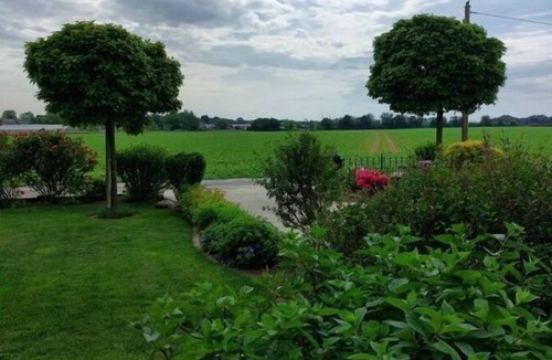 Goch House | Sunshine Comfortable holiday residence