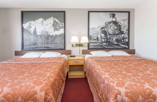 Grand Junction Hotel | Super 8 by Wyndham Grand Junction Colorado