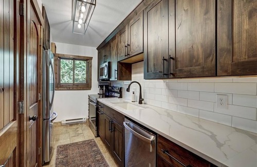 Historic District Condo | Superb 2-Bedrm Condo near main street Breckenridge. Ski in, walk or shuttle out