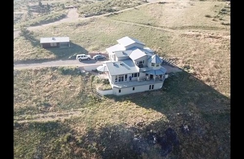Lyons House | Surrounded by Nature & Wildlife! Colorado mountain bliss