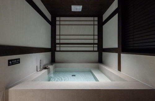 Suwon Hotel | Suwon Haenggung-dong Revora Hotel by Anook