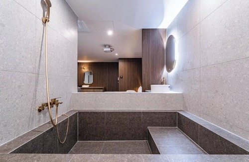 Paldal-gu Hotel | Suwon Hound Hotel