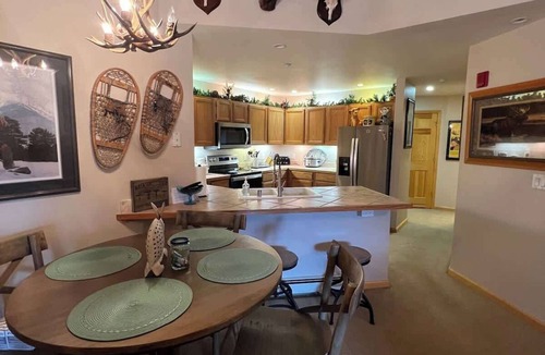 Breckenridge Condo | Swan River Condo w/Hot Tub & Fireplace