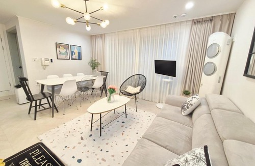 Yeonnam-dong Apartment | Sweet melody Hongdae private APT
