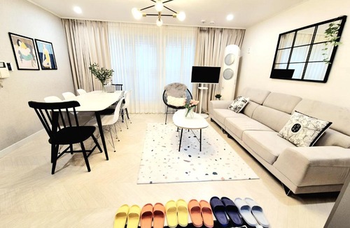 Yeonnam-dong Apartment | Sweet melody Hongdae private APT