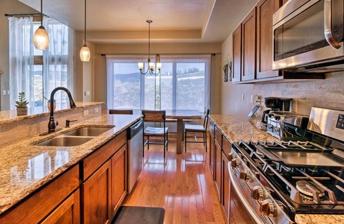 Tabernash House | Tabernash Townhome w/ Private Hot Tub & Mtn Views!