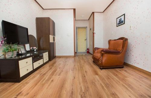 Seosan House | Taean Napoli Pension