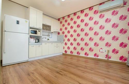 Seosan House | Taean Napoli Pension