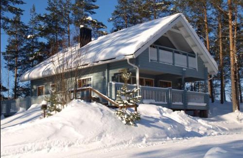 Tahkovuori Ski Chalet | Tahkon Riihiranta - 4 bedroom villa with lake view - Tilava mökki rantanäkymin