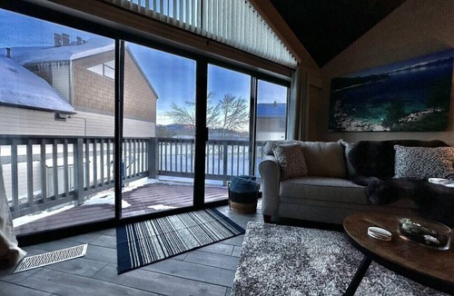 Tahoe Keys House | Tahoe Keys Loft Condo · Garage · Near Casinos and Lake