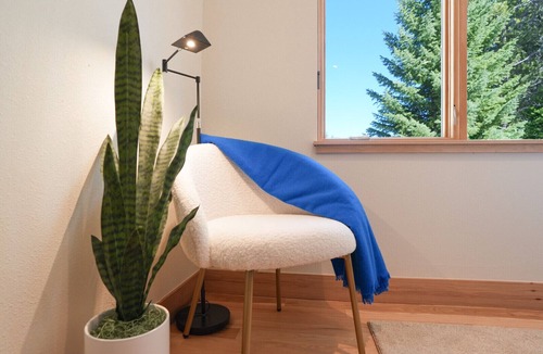 Peak 8 Ski Chalet | Tall Pines Imperial Townhome Ski In/Out Private Hot Tub