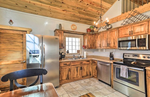 Pagosa Springs Cottage | Tasteful Log Cabin Retreat on Lake Pagosa!