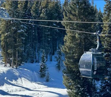 Keystone House | Tennis Townhomes 1326 by SummitCove Lodging in Colorado