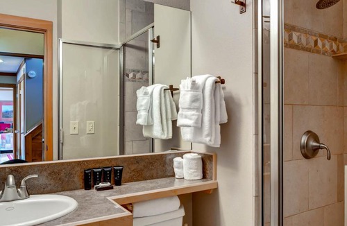 Keystone House | Tennis Townhomes 1331