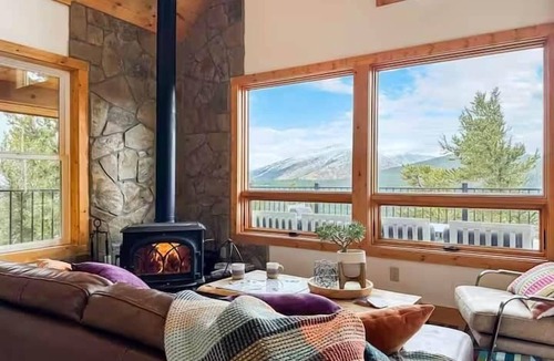 Valley of the Sun House | The Alpine-Fairplay, CO, Million dollar views! Hot tub, pool table, nestled on an acre!