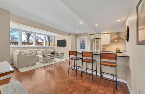 Melody Heights Apartment | The Blue Door - Modern Luxury Living near Pearl Street