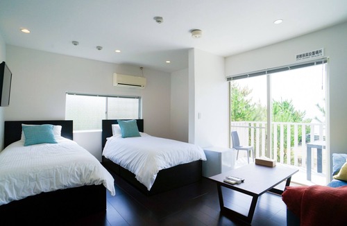 Nagashi Hotel | The Bonds