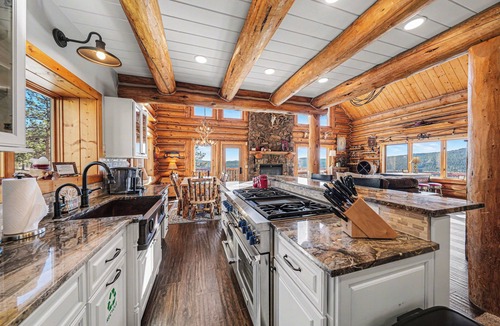 Lyons Cabin | The Broadmeadow Cabin – Near Wild Basin RMNP