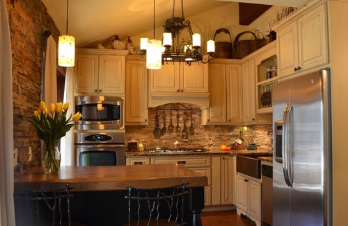 Evergreen Cabin | The Cabins at Country Road