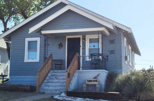 Dodge City House | The Casa Sandoval is central to the best places to visit in Dodge City!