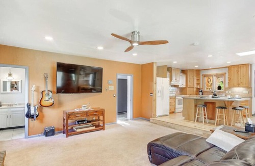 Doubleheader House | The Four Pines Retreat