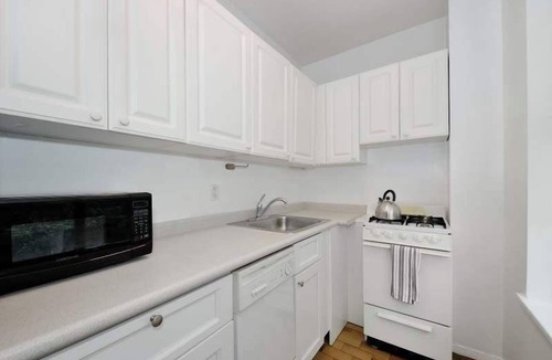 Midtown East Apartment | The Grand III Vibe 8740
