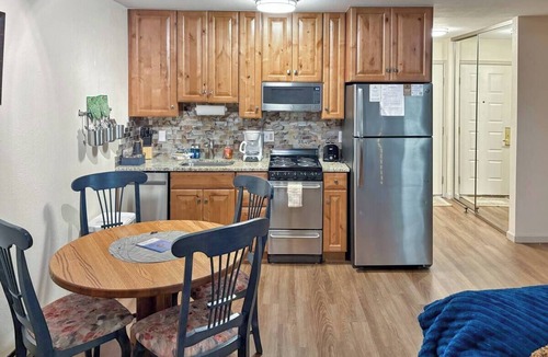 Granby Condo | The Grand Nook. Charming studio with full kitchen and bath. Amazing Amenities!