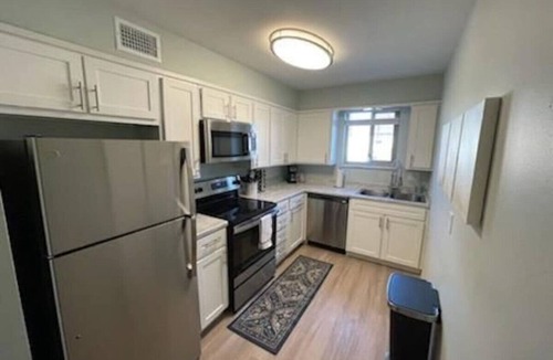 Lakewood Apartment | The Lakewood Nook | Stylish 1BR Extended Stay