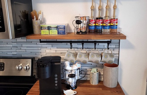 Pueblo House | The Little Green House Cozy & Centrally Located Near the Riverwalk/Downtown