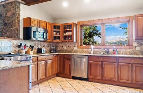 Valley of the Sun Cabin | The Lodge at Spruce Hill - Mountain views, hot tub, just south of Breckenridge!
