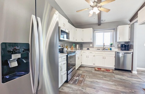 Briargate House | The Peakview Mirage [Newly Renovated Near USAFA]