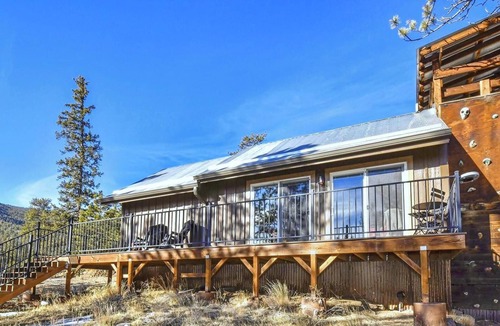 Lake George Cabin | The Rockwall Cabin at Bison Peak Lodge, a Mountain Wilderness Lodge