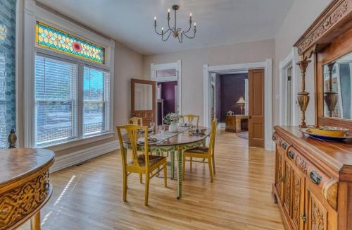 Florence Ski Chalet | The Rosemont Estate