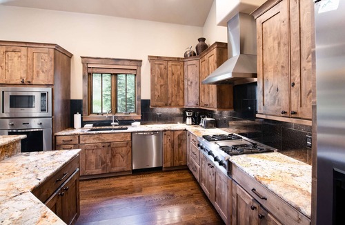 Fairmount On The River House | The Shores Riverside Townhome: Peaceful Luxury