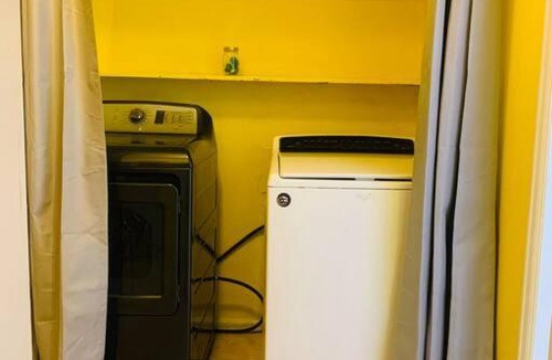 Southeast Colorado Springs Apartment | The Sunset 2-bedroom apartment near COS Airport