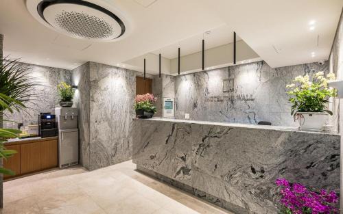 Dongseon-dong Hotel | The Wall Hotel Sungshin Universiy