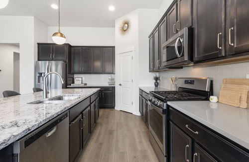Windsor House | The Wandering Key Gather & Unwind, Sleeps 14