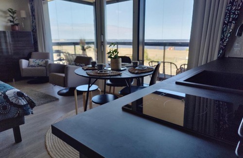 Kalajoki Apartment | TIMANTTI huikein merinäkymin