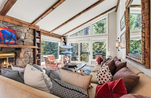 Vail House | Timber Falls 4BR Penthouse Retreat with Views