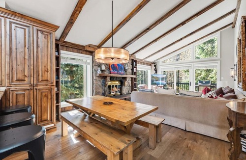Vail House | Timber Falls 4BR Penthouse Retreat with Views