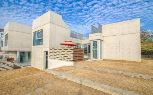 Pinari-gol Villa | Tongyeong Monofunny Pension