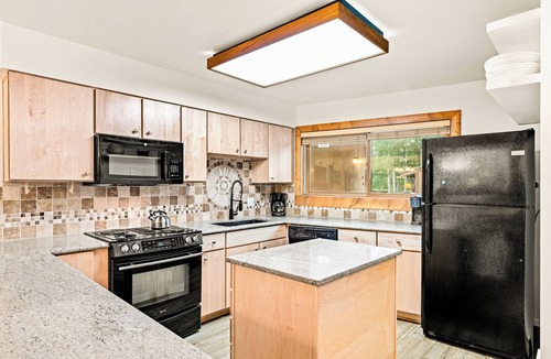 Four O'Clock Condo | Top Floor, 1 Block From Main, Peak 9, 4 OClock Run
