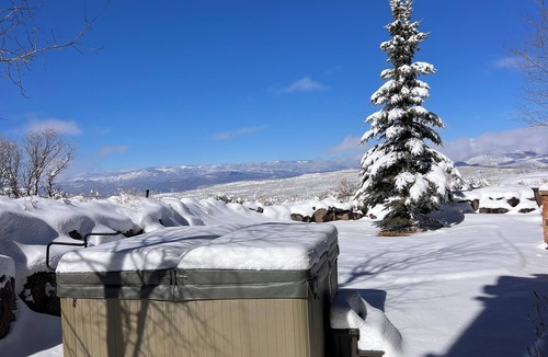 Edwards House | Top of the World Living- a 10,000 SF Mountain Modern Estate on Fazio Golf Course