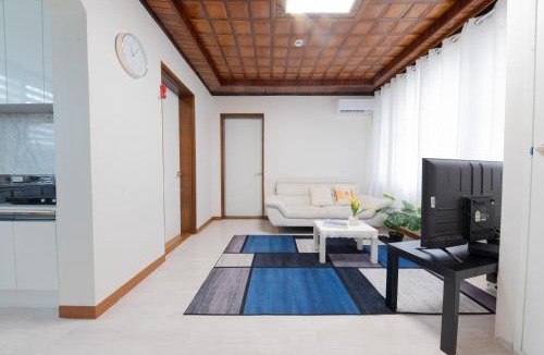 Pyeongtaek Villa | Tov Stay Atti