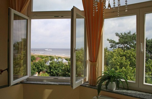 Seebad Ahlbeck Apartment | Tower Room - Villa Germania, Apartment 12 R + 12 L