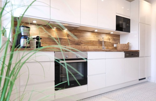 Carolinensiel House | Tradition meets modernity: captain's house on the Friedrichschleuse *