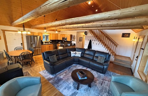 Indian Mountain House | Trail 112 Mountain Retreat